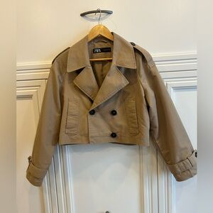 Zara Women's Cropped Tan Trench Coat